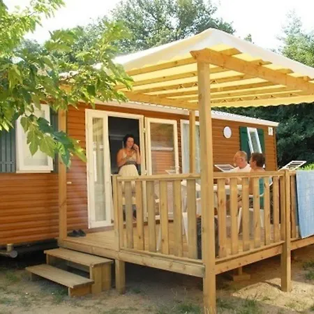 Des Alberes Holiday home *